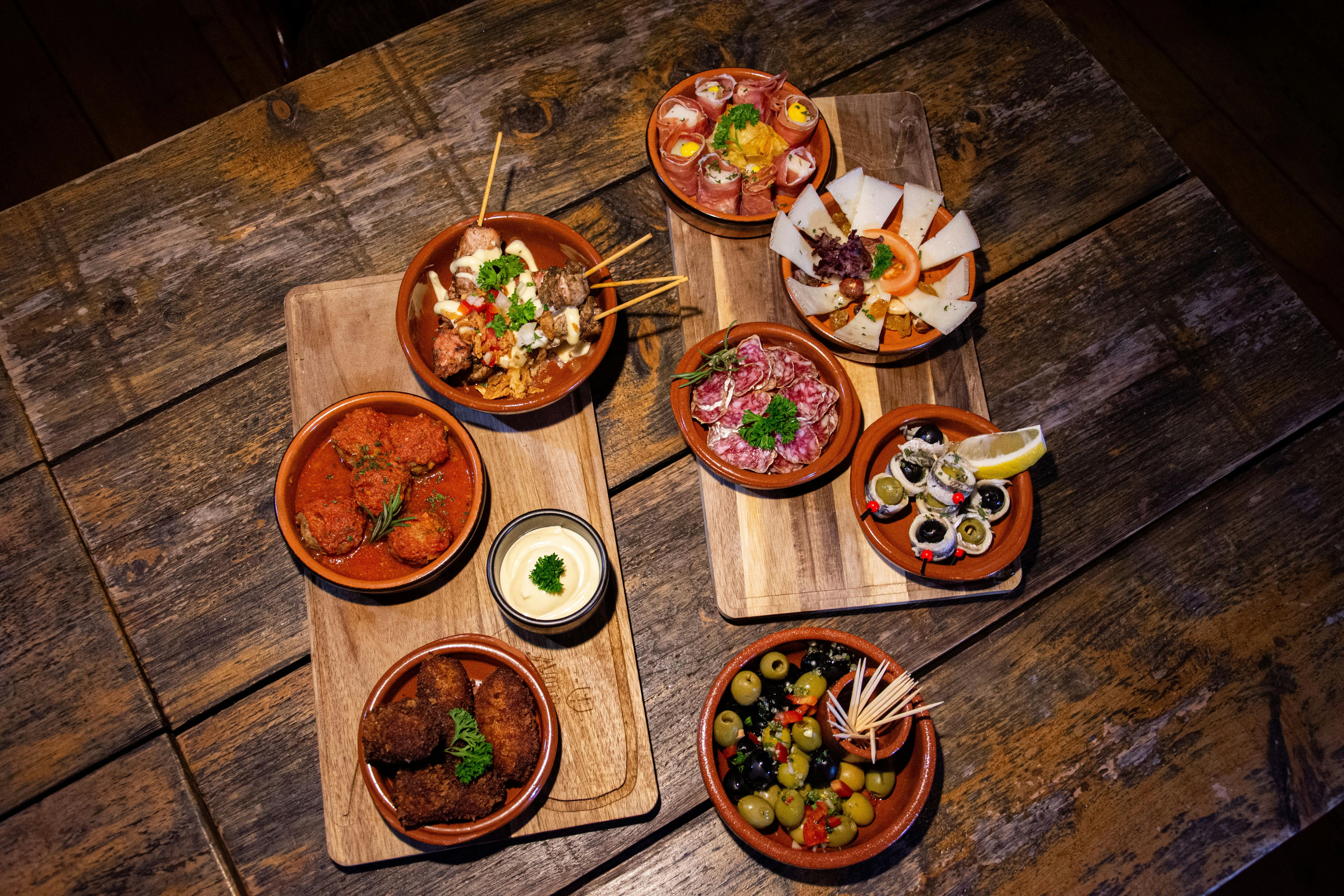 Food & City Walking Tour